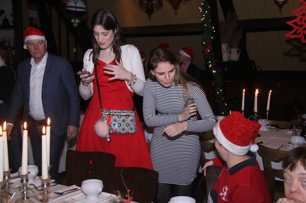 2017-12-20 23.32.46-2