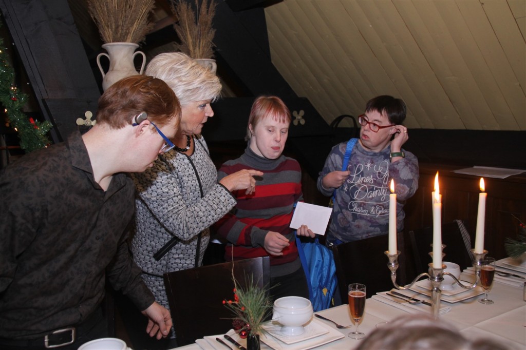 2017-12-20 23.32.50-2