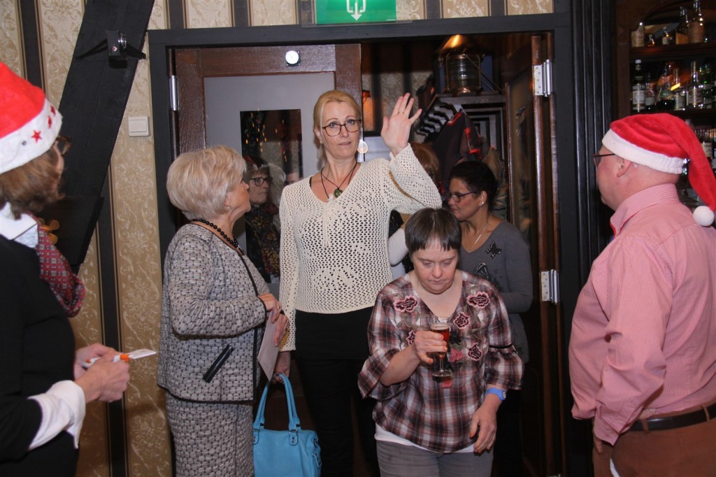 2017-12-20 23.32.56-2